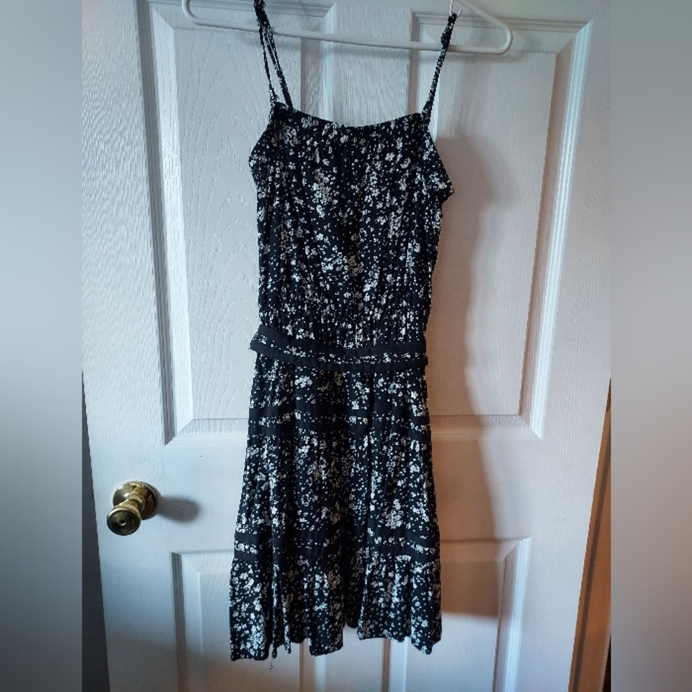 Elle black & white floral dress w/adjustable spaghetti straps